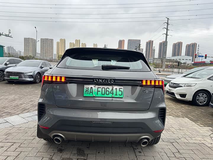 Lynk & Co 06 EM-P Hybrid, 2022 — фото 6 из 9