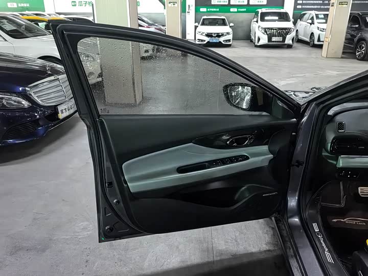 GAC Trumpchi Empow R, 2022 — фото 4 из 9