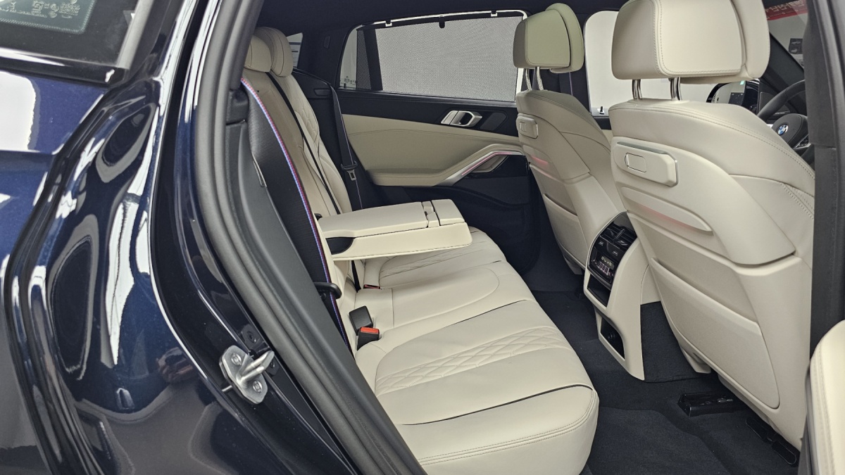 BMW X6, 2025 — фото 11 из 12
