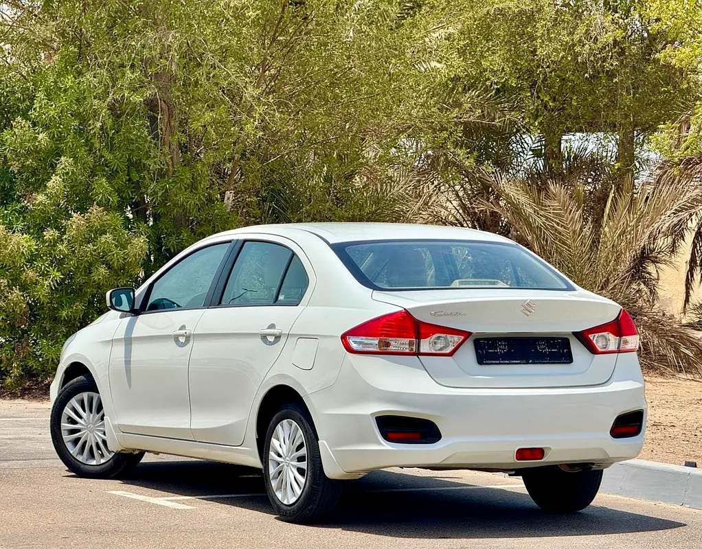 Suzuki Ciaz, 2023 — фото 4 из 10