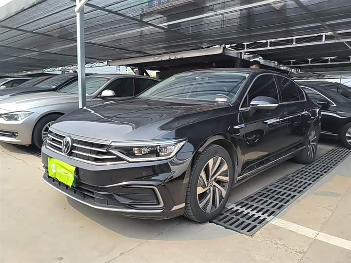 Volkswagen Magotan GTE Hybrid, 2023 — купить в Ульяновске под ключ