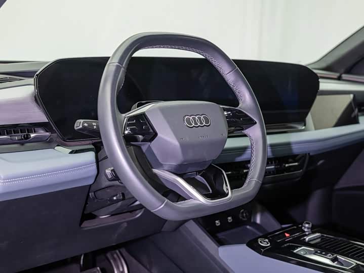 Audi Q6L e-tron, 2025 — фото 7 из 9