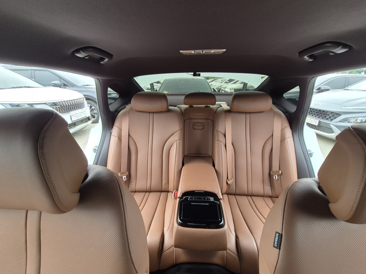 Genesis G80, 2023 — фото 8 из 12