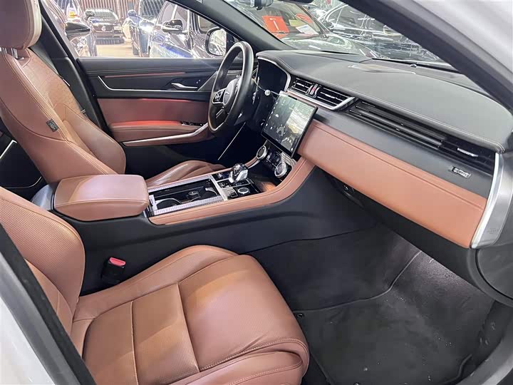 Jaguar XF L, 2023 — фото 5 из 9
