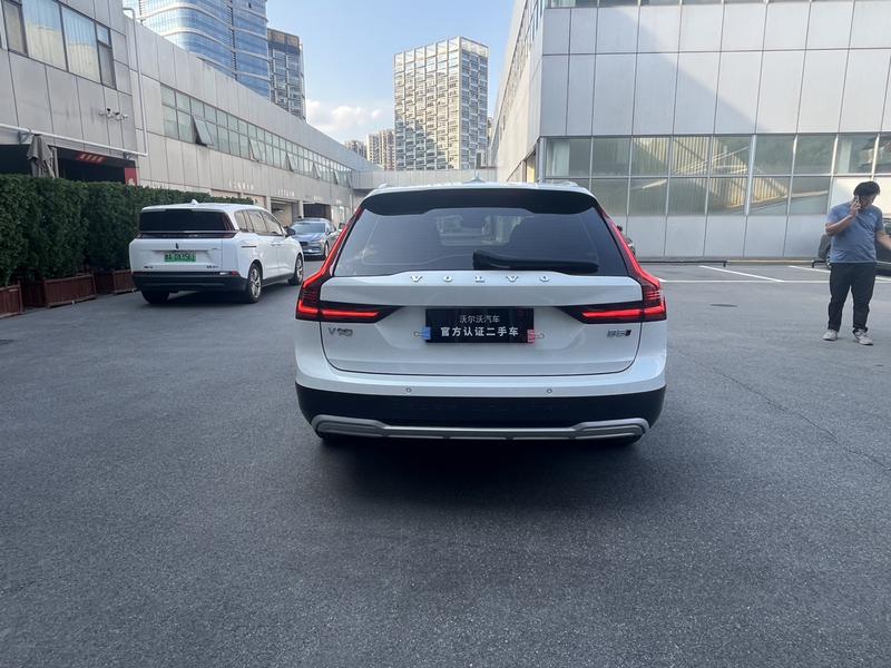 Volvo V90, 2024 — фото 6 из 12