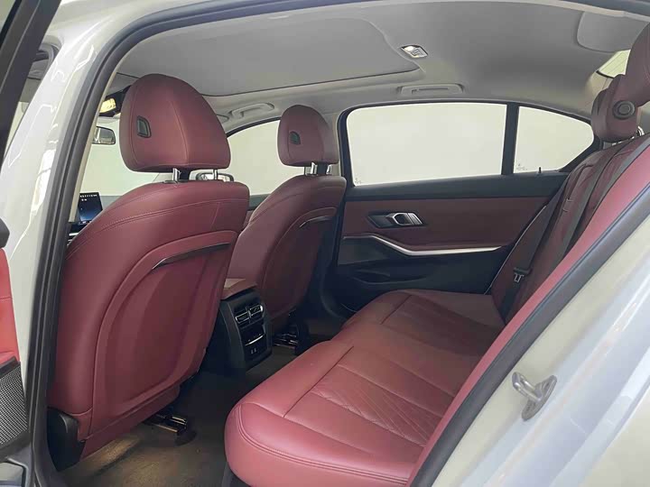 BMW 3 Series, 2023 — фото 8 из 9