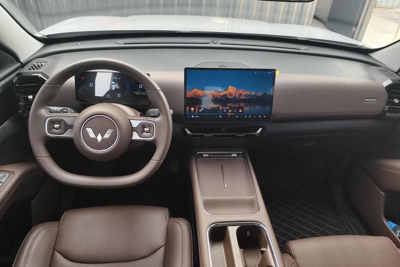 Wuling Starlight 560 Hybrid/EV, 2025 — фото 6 из 11