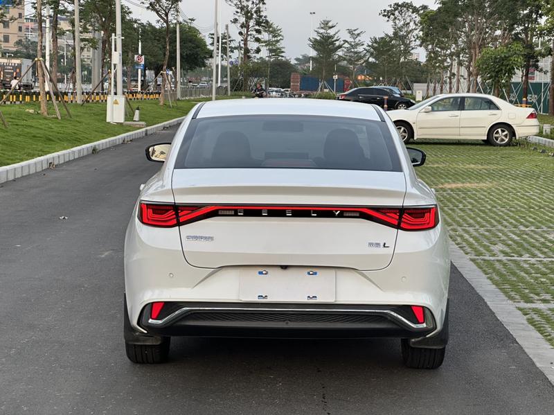 Geely Emgrand L, 2022 — фото 5 из 11