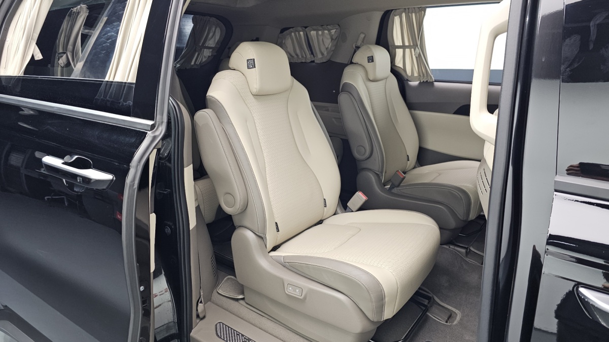 Kia Carnival, 2022 — фото 11 из 12