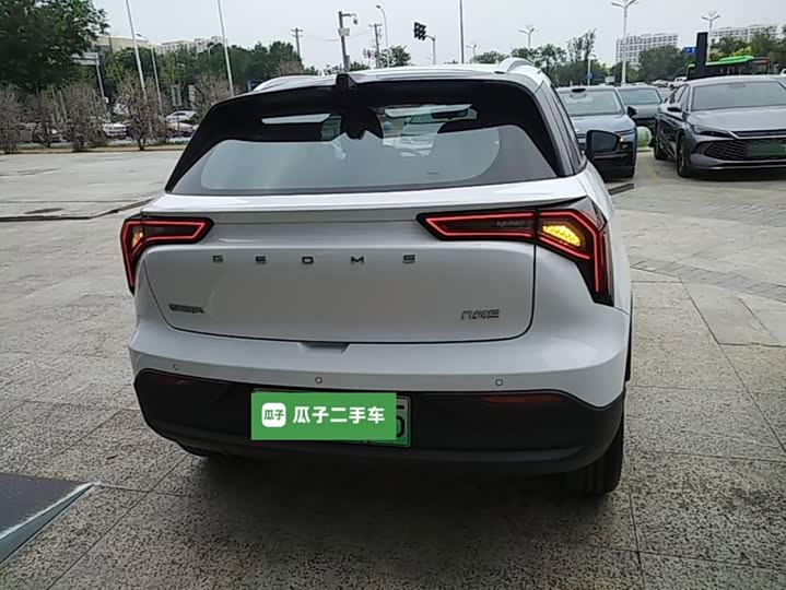 Geely Geometry E Firefly, 2024 — фото 6 из 9