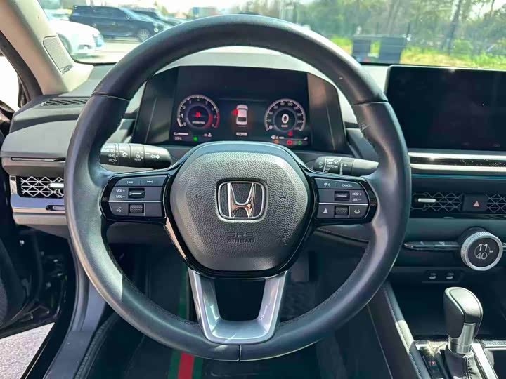 Honda Accord, 2023 — фото 5 из 9