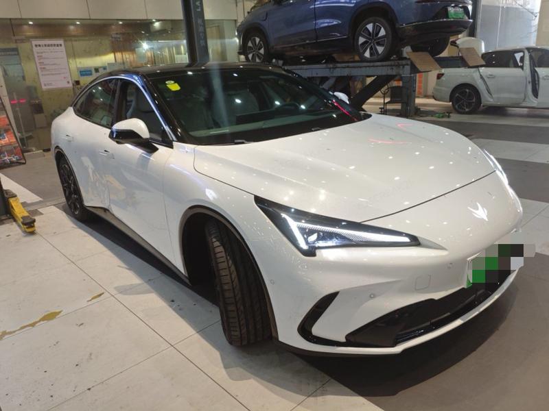 BAIC Arcfox Alpha S5, 2026 — фото 2 из 9