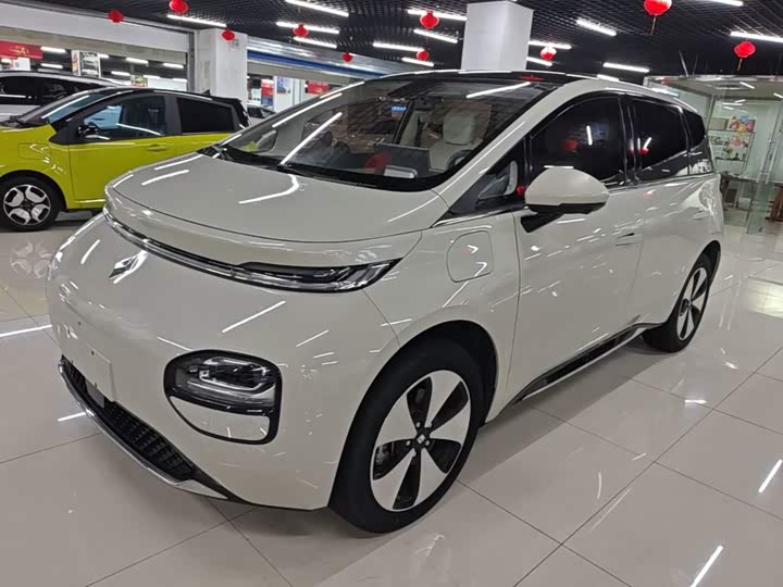 Baojun Yunduo, 2023 — купить в Москве под ключ
