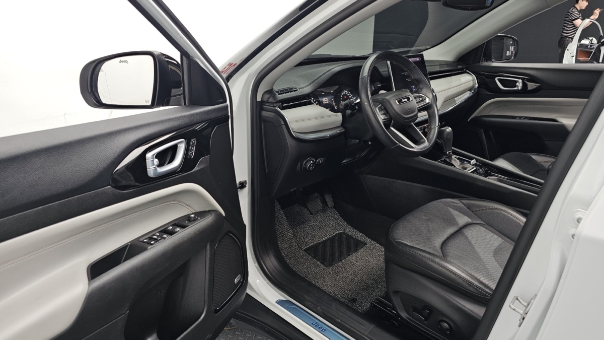 Jeep Compass, 2022 — фото 11 из 12