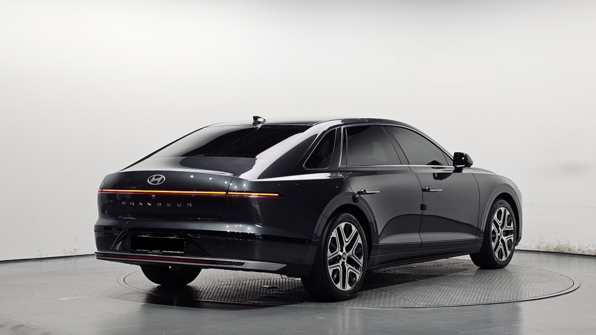 Hyundai Grandeur, 2023 — фото 2 из 12