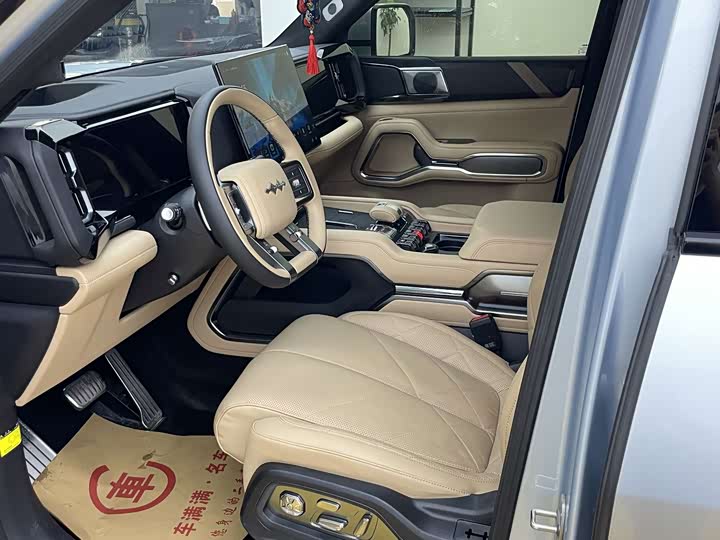 BYD FangChengBao Leopard 8, 2024 — фото 3 из 9