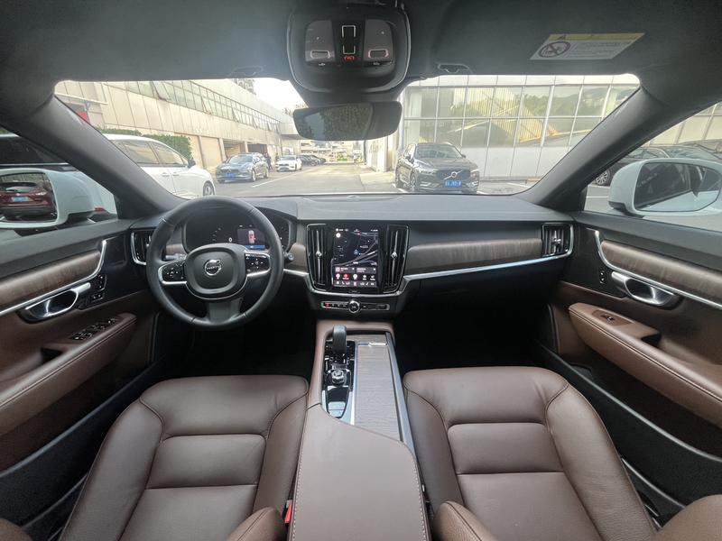 Volvo V90, 2024 — фото 9 из 12