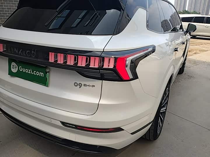 Lynk & Co 09 EM-P Hybrid, 2022 — фото 8 из 9