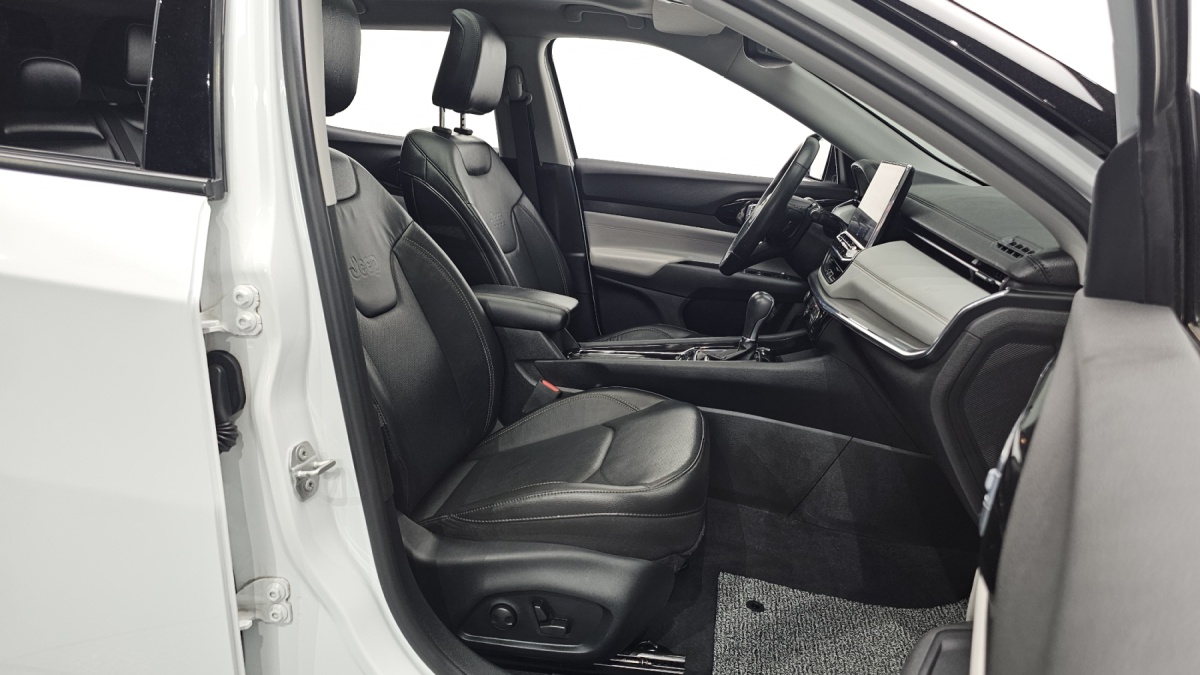 Jeep Compass, 2022 — фото 10 из 12