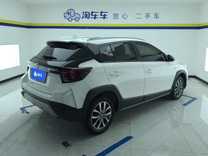 Toyota Yaris L Hatchback, 2022 — фото 3 из 9
