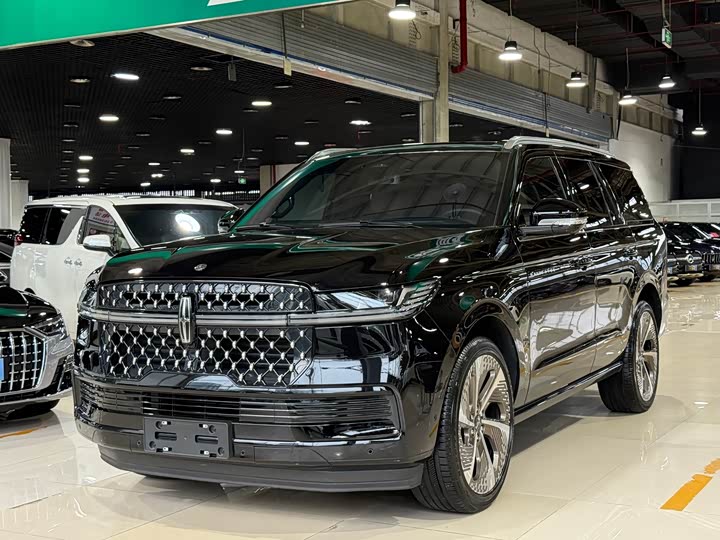 Lincoln Navigator, 2025 — купить в Кирове под ключ