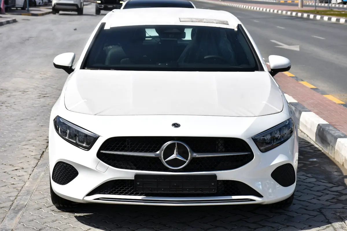 Mercedes-Benz A-Class, 2024 — фото 2 из 10