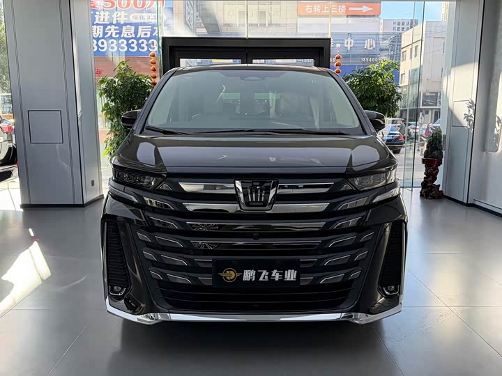 Toyota Vellfire, 2025 — фото 2 из 9
