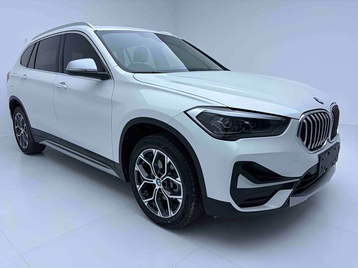 BMW X1, 2022 — фото 3 из 9