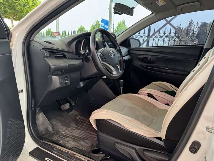 Toyota Yaris L Hatchback, 2022 — фото 6 из 9