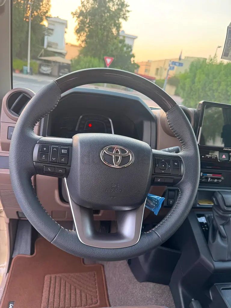 Toyota Land Cruiser 70 Series, 2026 — фото 7 из 10