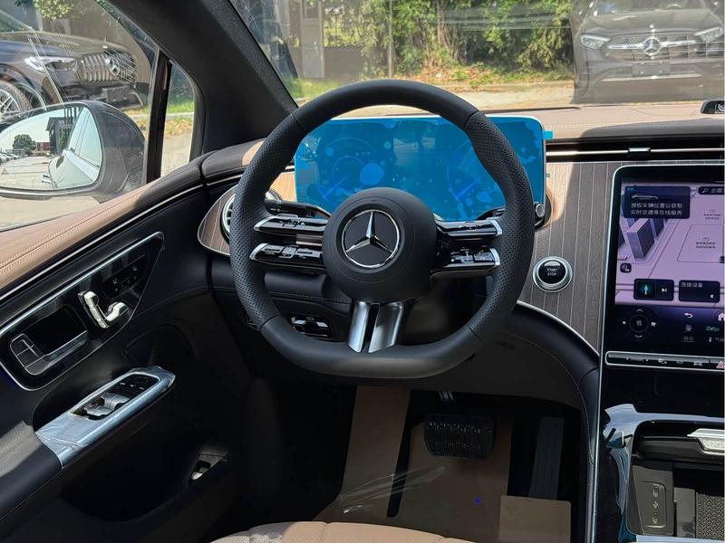 Mercedes-Benz EQE, 2025 — фото 7 из 12