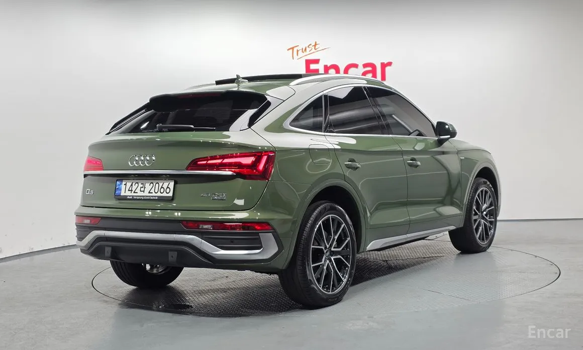 Audi Q5, 2022 — фото 2 из 12