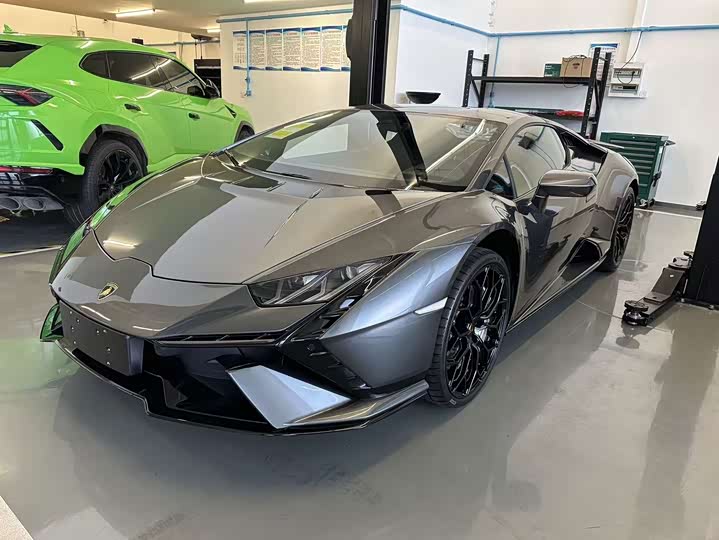 Lamborghini Huracán, 2024 — купить в Орле под ключ