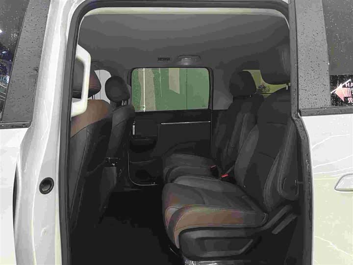 Wuling Starlight 730 Hybrid/EV, 2026 — фото 8 из 9
