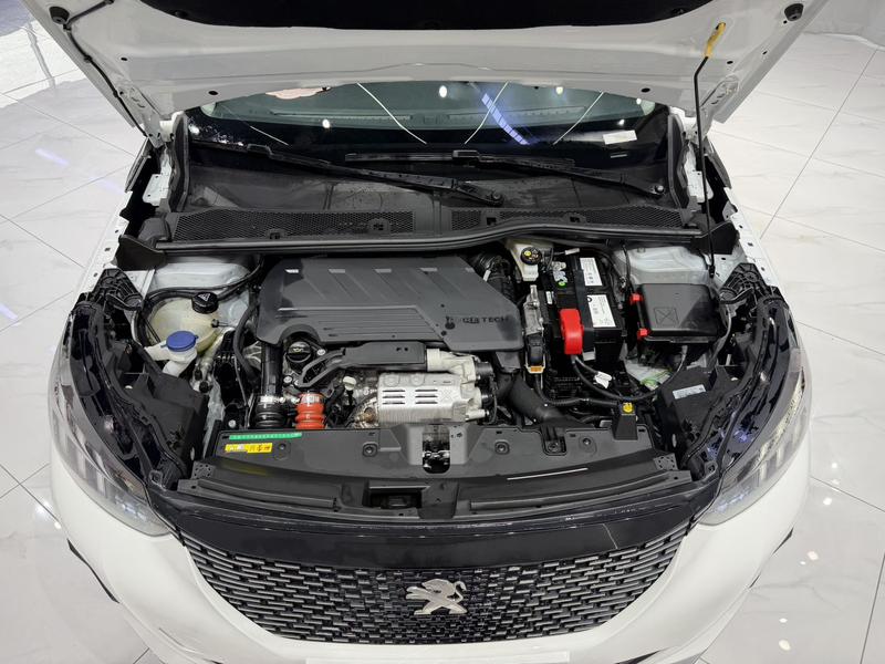 Peugeot 2008, 2023 — фото 8 из 12