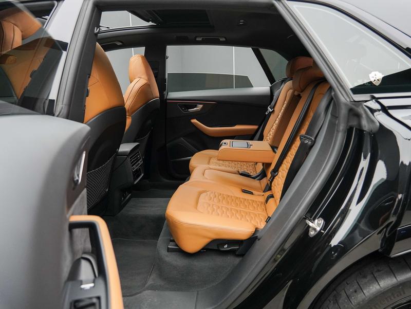 Audi RS Q8, 2023 — фото 12 из 12
