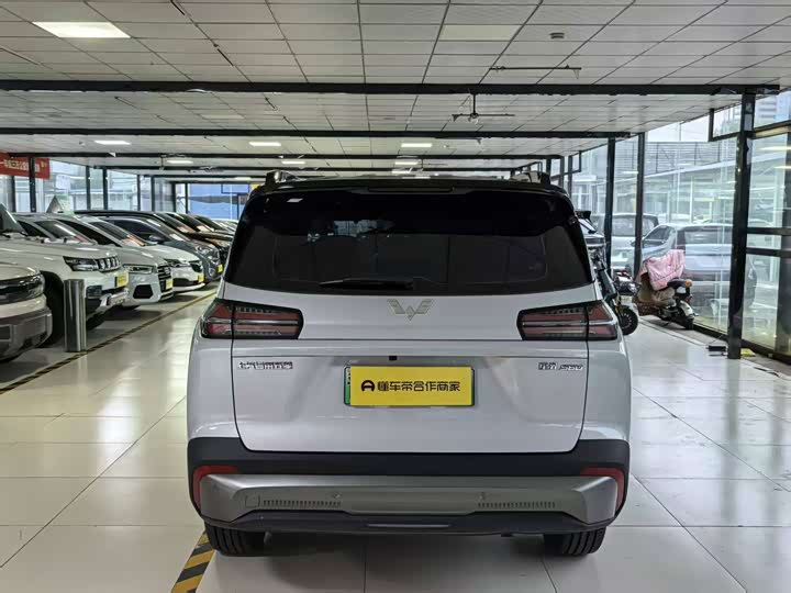 Wuling Starlight 560 Hybrid/EV, 2026 — фото 9 из 9