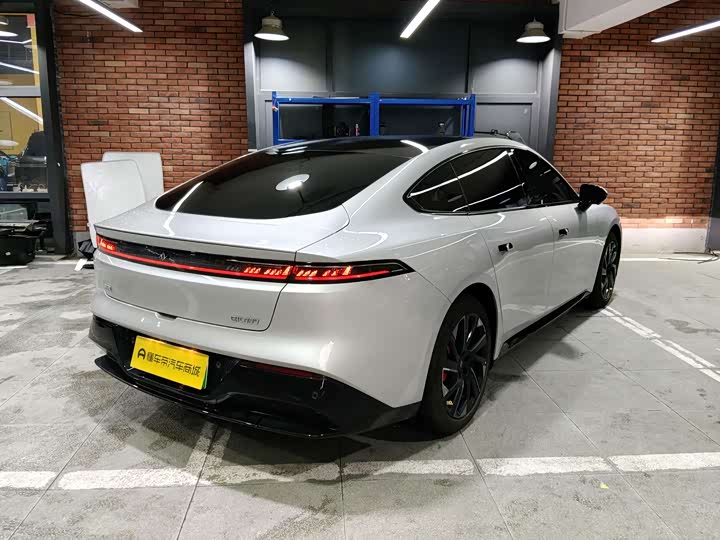 Dongfeng Yipai eπ 007, 2024 — фото 4 из 9