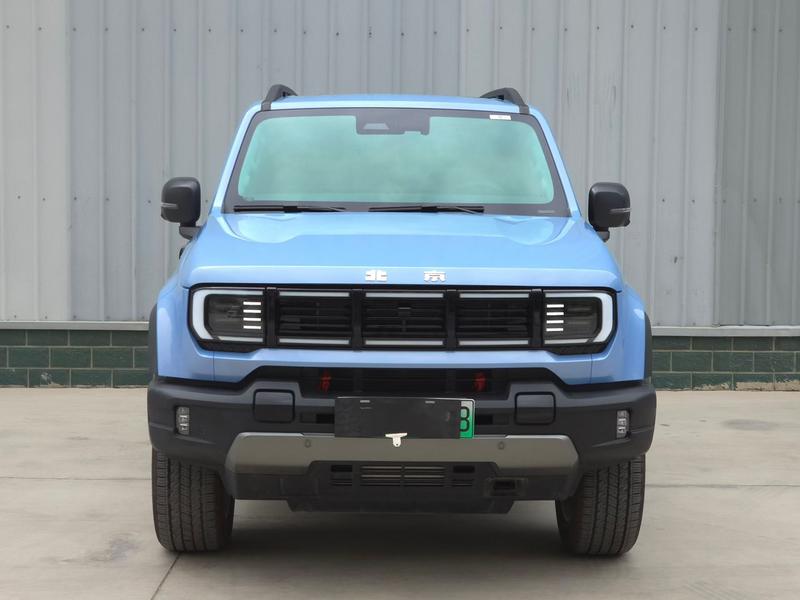 BAIC Beijing BJ40 Hybrid, 2025 — фото 2 из 9