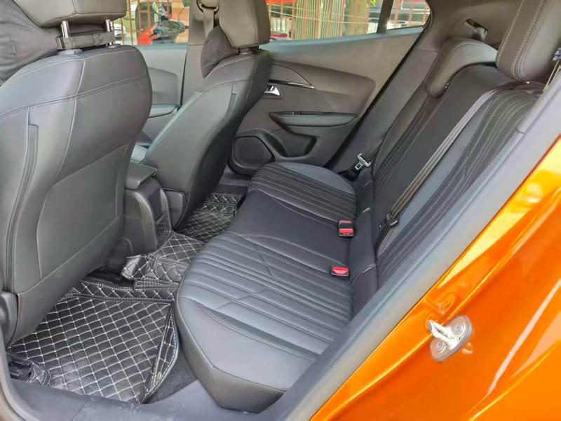 Peugeot 2008, 2023 — фото 10 из 12