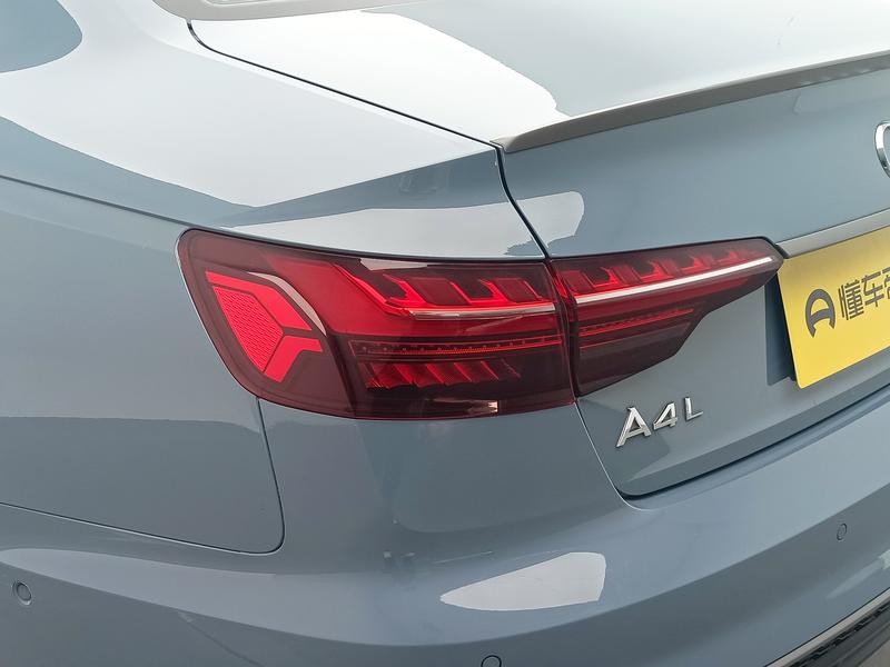 Audi A4L, 2022 — фото 10 из 12