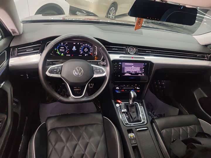 Volkswagen Magotan GTE Hybrid, 2023 — фото 6 из 9
