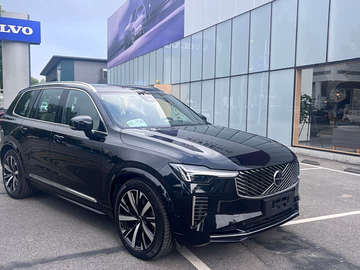 Volvo XC90 Hybrid, 2025 — фото 2 из 9