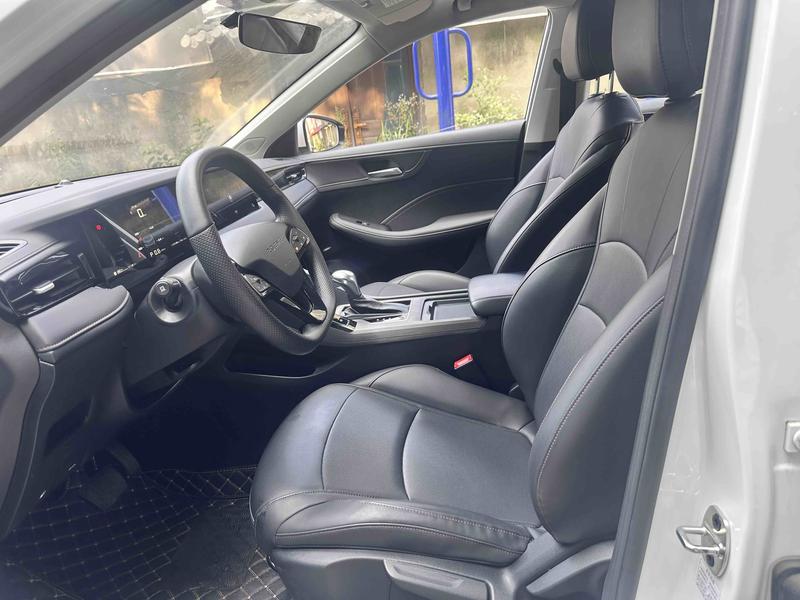 Roewe i5, 2024 — фото 8 из 10