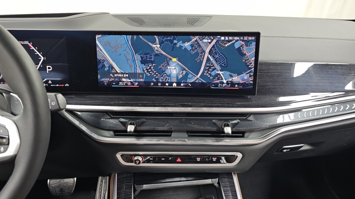 BMW X5, 2025 — фото 12 из 12