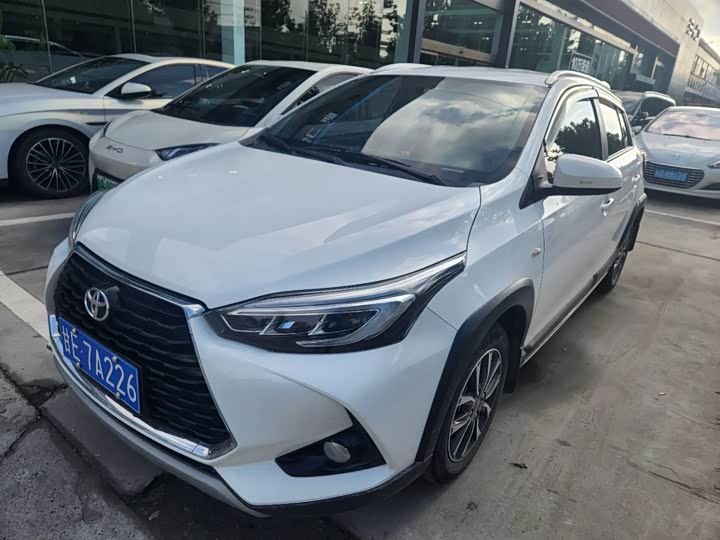 Toyota Yaris L Hatchback, 2022 — купить в Орле под ключ