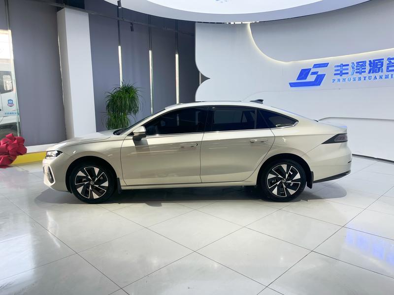 Volkswagen Sagitar L, 2025 — фото 3 из 10