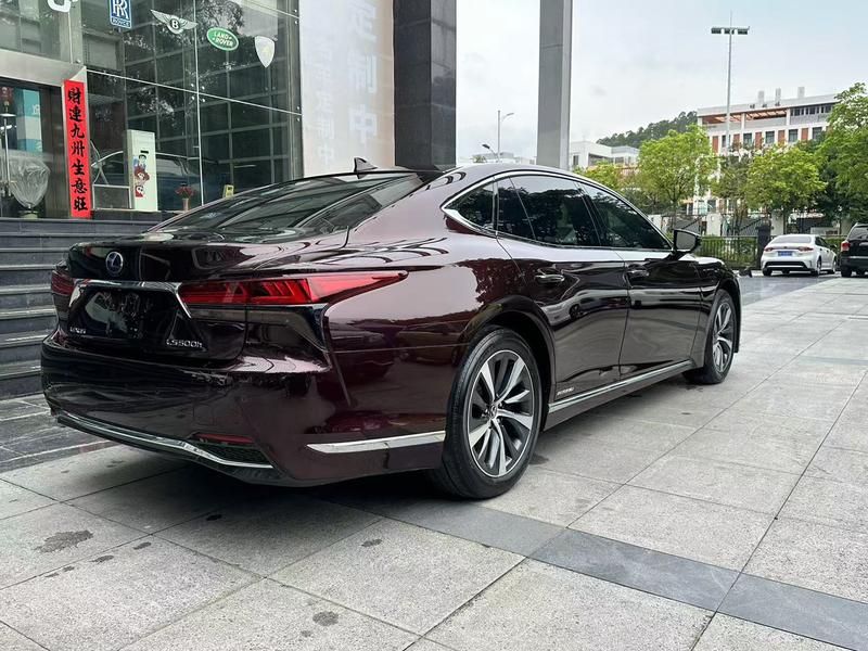 Lexus LS, 2021 — фото 6 из 9