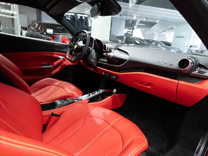 Ferrari F8, 2022 — фото 6 из 9
