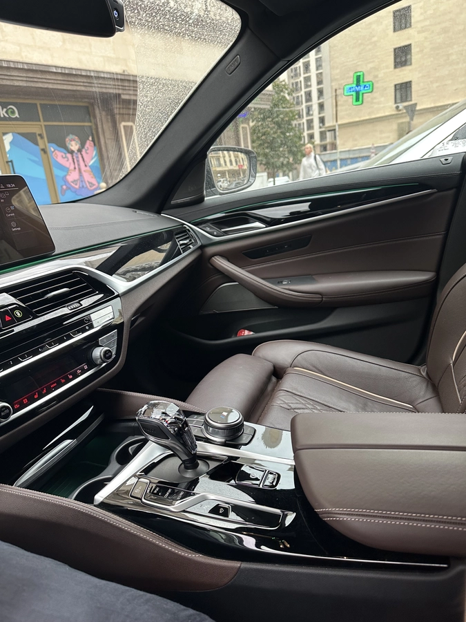 BMW 5 Serii, 2022 — фото 4 из 12